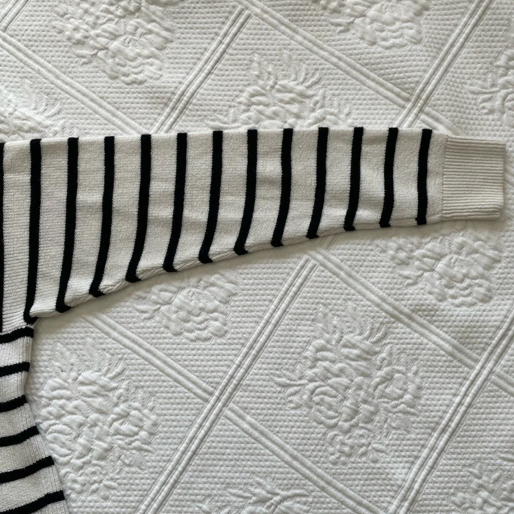 Banana Republic Crewneck Ribbed Striped Sweater Merino Wool Blend Cream Black M - Picture 11 of 14